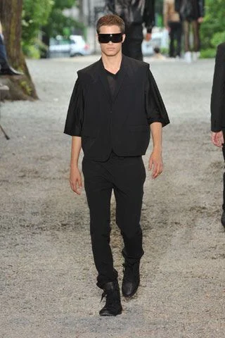 Look 25